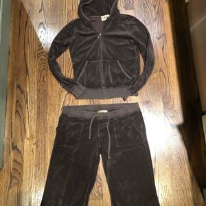 Juicy Couture Brown Capri Track Sweat Suit Terri